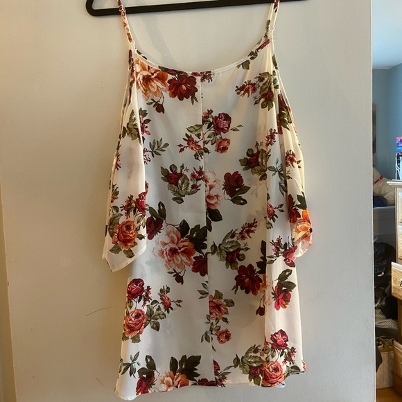 Ambiance open shoulder floral top - Picture 4 of 5